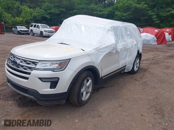 2018 Ford Explorer XLT z VIN 1FM5K7D85JGB84316, wystawiony jako IAAI lot #41817389 z przebiegiem 110 577 mil mil oraz . Historia ofert i sprzedaży dostępna na DreamBid. Obrazek 2.