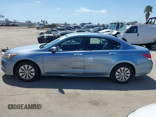 2011 Honda Accord LX z VIN 1HGCP2F33BA024538, wystawiony jako IAAI lot #42267599 z przebiegiem 142 787 mil mil oraz . Historia ofert i sprzedaży dostępna na DreamBid. Obrazek 14.