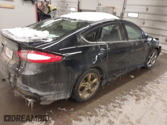 2014 Ford Fusion SE with VIN 3FA6P0H73ER371822, listed as a IAAI auction lot 41392186 with 92,824 mi miles. Bid and sale history available at carsss.com. Image 4.