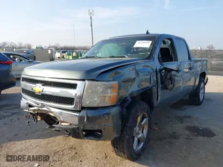 2011 Chevrolet Silverado 1500 LT with VIN 3GCPKSE30BG168467, listed as a IAAI auction lot 41538698 with 162,452 mi miles. Bid and sale history available at carsss.com. Image 17.
