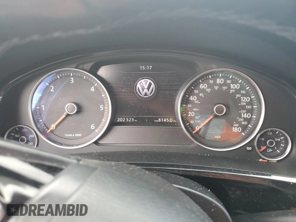 2012 Volkswagen Touareg Sport с VIN WVGEK9BP7CD006059, выставлен на аукционе Copart как лот 49411245 с пробегом 202 323 миль миль и Чистый • Clean title. История ставок и продаж доступна на DreamBid. Изображение 9.