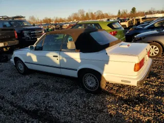 1989 BMW 3 Series z VIN WBABB1306K8274633, wystawiony jako Copart lot #79008404 z przebiegiem 160 197 mil mil oraz Szkoda całkowita • Salvage title. Historia ofert i sprzedaży dostępna na DreamBid. Obrazek 2.