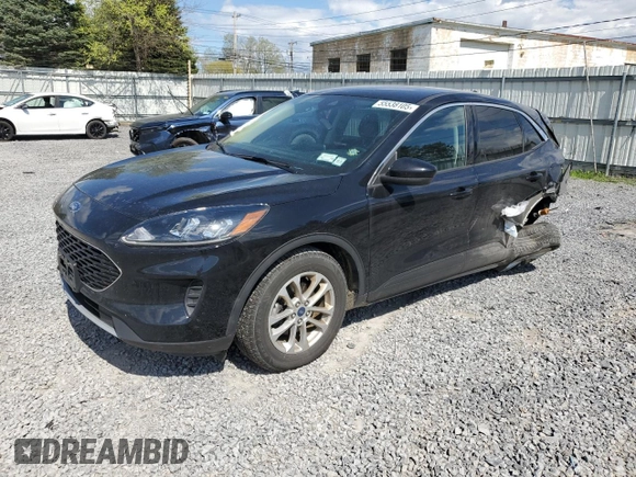 2020 Ford Escape SE z VIN 1FMCU9G6XLUC62391, wystawiony jako Copart lot #55538105 z przebiegiem 76 591 mil mil oraz Szkoda całkowita • Salvage title. Historia ofert i sprzedaży dostępna na DreamBid. Obrazek 1.