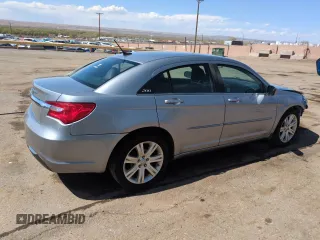 2013 Chrysler 200 Touring with VIN 1C3CCBBB8DN732212, listed as a Copart auction lot 50824375 with 58,978 mi miles and Salvage Title. Bid and sale history available at carsss.com. Image 3.