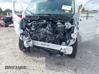 2022 Ford Transit Passenger XL with VIN 1FBAX2Y83NKA59579, listed as a IAAI auction lot 40688586 with 5,101 mi miles. Bid and sale history available at carsss.com. Image 6.