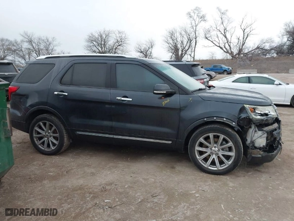 2017 Ford Explorer Limited with VIN 1FM5K8F8XHGB21239, listed as a IAAI auction lot 41209073 with 128,757 mi miles. Bid and sale history available at carsss.com. Image 13.