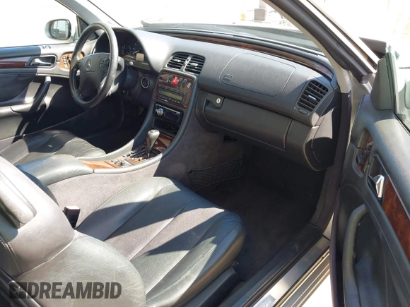 2000 Mercedes-Benz CLK with VIN WDBLK65G7YT051620, listed as a IAAI auction lot 41870818 with 141,676 mi miles and . Bid and sale history available at carsss.com. Image 5.