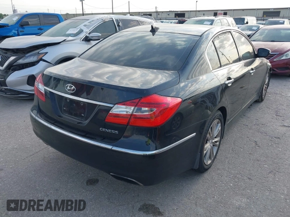 2014 Hyundai Genesis 3.8L z VIN KMHGC4DD7EU264631, wystawiony jako IAAI lot #42033725 z przebiegiem 183 397 mil mil oraz . Historia ofert i sprzedaży dostępna na DreamBid. Obrazek 4.