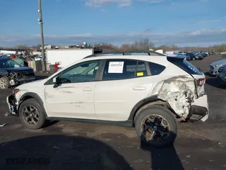 2018 Subaru Crosstrek Premium with VIN JF2GTADC9J8296592, listed as a IAAI auction lot 42033534 with 71,572 mi miles. Bid and sale history available at carsss.com. Image 14.