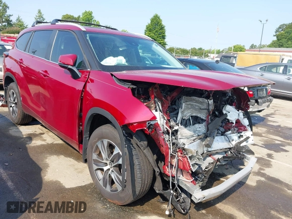 2024 Toyota Highlander LE with VIN 5TDKDRAHXRS548099, listed as a IAAI auction lot 42400552 with Not provided miles and . Bid and sale history available at DreamBid. Image 1.