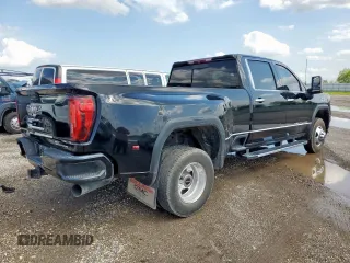 2020 GMC Sierra 3500HD Denali z VIN 1GT49WEY1LF252561, wystawiony jako Copart lot #57614395 z przebiegiem 108 216 mil mil oraz Tytuł czysty. Historia ofert i sprzedaży dostępna na DreamBid. Obrazek 3.