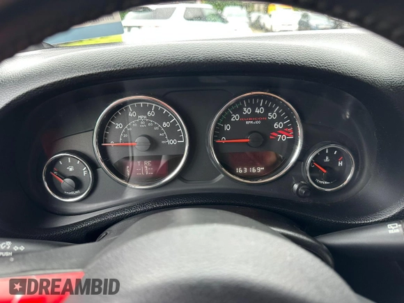 2015 Jeep Wrangler Unlimited Rubicon z VIN 1C4BJWFG2FL541572, wystawiony jako Copart lot #61723875 z przebiegiem 163 169 mil mil oraz Czysty tytuł • Clean title. Historia ofert i sprzedaży dostępna na DreamBid. Obrazek 8.