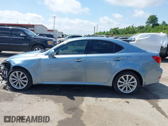 2006 Lexus IS 250 with VIN JTHCK262762005185, listed as a IAAI auction lot 42260912 with 131,653 mi miles and . Bid and sale history available at DreamBid. Image 14.