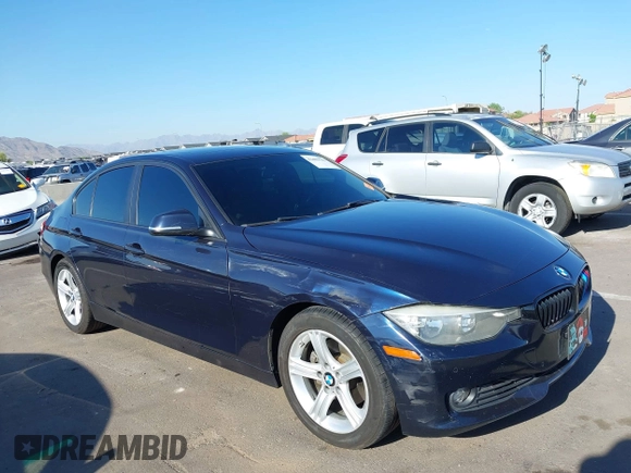 2014 BMW 3 Series 328i z VIN WBA3C1C58EK115326, wystawiony jako IAAI lot #42403532 z przebiegiem 135 348 mil mil oraz . Historia ofert i sprzedaży dostępna na DreamBid. Obrazek 1.
