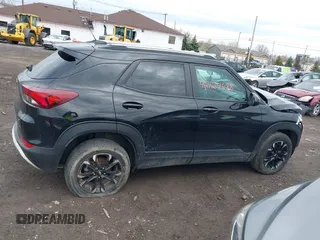 2022 Chevrolet TrailBlazer LT with VIN KL79MRSL0NB082375, listed as a IAAI auction lot 42124688 with 85,253 mi miles and . Bid and sale history available at DreamBid. Image 13.
