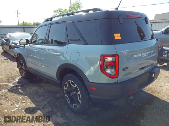 2023 Ford Bronco Sport Outer Banks with VIN 3FMCR9C6XPRD60485, listed as a IAAI auction lot 42007056 with 6,194 mi miles and . Bid and sale history available at DreamBid. Image 3.