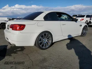 2011 BMW M3 with VIN WBSDX9C59BE784136, listed as a Copart auction lot 77696754 with 71,332 mi miles and Salvage Title. Bid and sale history available at carsss.com. Image 3.