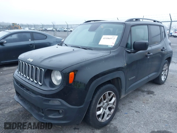 2018 Jeep Renegade Latitude with VIN ZACCJABB9JPJ34769, listed as a IAAI auction lot 41186972 with 204,900 mi miles. Bid and sale history available at carsss.com. Image 17.