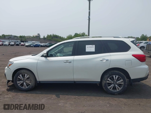 2019 Nissan Pathfinder SV z VIN 5N1DR2MM5KC615110, wystawiony jako IAAI lot #42399030 z przebiegiem 129 844 mil mil oraz . Historia ofert i sprzedaży dostępna na DreamBid. Obrazek 14.
