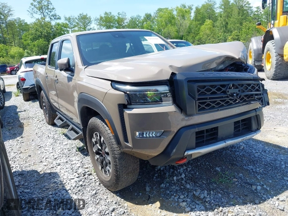 2023 Nissan Frontier Pro-4X z VIN 1N6ED1EK1PN602636, wystawiony jako IAAI lot #42018405 z przebiegiem 58 012 mil mil oraz . Historia ofert i sprzedaży dostępna na DreamBid. Obrazek 1.