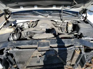 2001 Chevrolet Silverado 1500 LS with VIN 1GCEK19TX1E288438, listed as a Copart auction lot 55347945 with 215,060 mi miles and Clean Title. Bid and sale history available at DreamBid. Image 11.