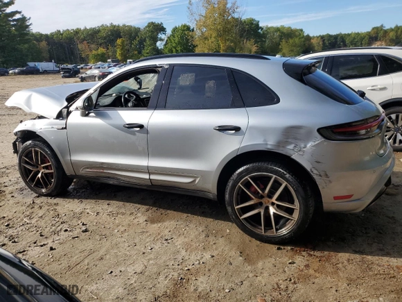 2022 Porsche Macan S with VIN WP1AG2A51NLB24210, listed as a Copart auction lot 73284664 with 0 mi miles and Clean Title. Bid and sale history available at carsss.com. Image 2.