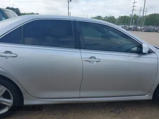 2013 Toyota Camry L with VIN 4T1BF1FK5DU250396, listed as a IAAI auction lot 41855293 with 123,379 mi miles. Bid and sale history available at carsss.com. Image 14.