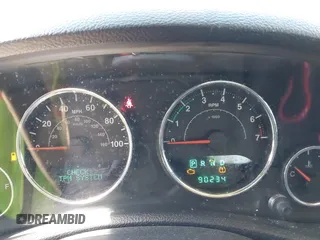 2014 Jeep Wrangler Unlimited Sahara with VIN 1C4BJWEG1EL258242, listed as a IAAI auction lot 41894966 with 90,234 mi miles. Bid and sale history available at carsss.com. Image 7.
