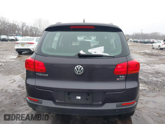 2016 Volkswagen Tiguan R-Line with VIN WVGBV7AX8GW592927, listed as a IAAI auction lot 41521533 with 79,563 mi miles and . Bid and sale history available at DreamBid. Image 16.