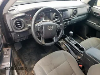 2022 Toyota Tacoma SR z VIN 3TYRX5GN2NT039991, wystawiony jako Copart lot #61643575 z przebiegiem 85 847 mil mil oraz Czysty tytuł • Clean title. Historia ofert i sprzedaży dostępna na DreamBid. Obrazek 8.