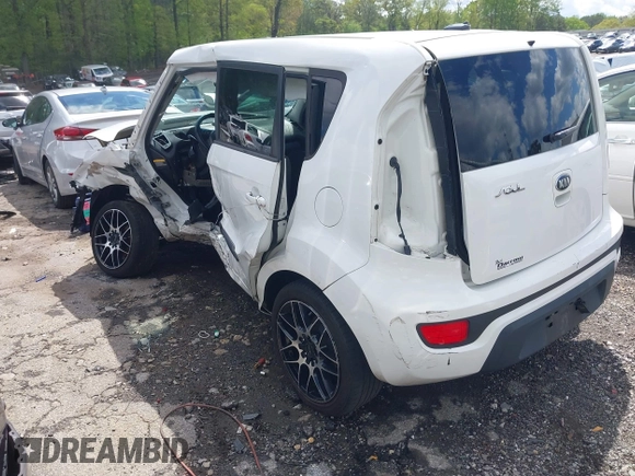 2013 Kia Soul + z VIN KNDJT2A63D7754484, wystawiony jako IAAI lot #42011255 z przebiegiem 219 117 mil mil oraz . Historia ofert i sprzedaży dostępna na DreamBid. Obrazek 3.