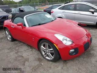 2008 Pontiac Solstice GXP with VIN 1G2MG35X38Y127007, listed as a IAAI auction lot 41967350 with 128,334 mi miles. Bid and sale history available at carsss.com. Image 1.