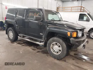 2008 Hummer H3 SUV with VIN 5GTEN13E388157483, listed as a IAAI auction lot 41710868 with 90,922 mi miles. Bid and sale history available at carsss.com. Image 1.