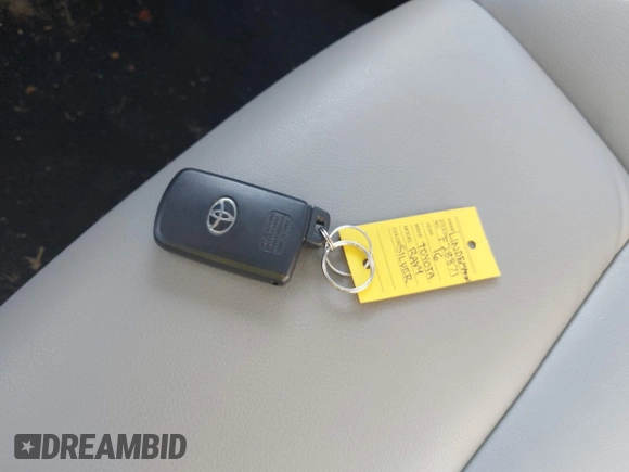 2016 Toyota RAV4 Limited with VIN 2T3DFREV5GW516269, listed as a IAAI auction lot 42325507 with 68,349 mi miles and . Bid and sale history available at DreamBid. Image 11.