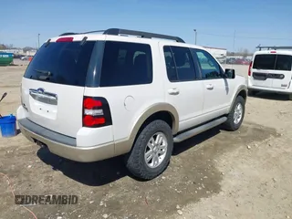 2010 Ford Explorer Eddie Bauer with VIN 1FMEU6EE5AUB13286, listed as a IAAI auction lot 41737633 with 207,341 mi miles. Bid and sale history available at carsss.com. Image 4.