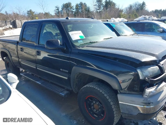 2004 Chevrolet Silverado 2500 Crew Cab LT with VIN 1GCGK23U24F252564, listed as a IAAI auction lot 41704141 with NaN miles. Bid and sale history available at carsss.com. Image 13.