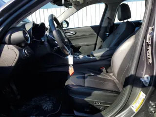 2020 Alfa Romeo Giulia Ti with VIN ZARFANBN1L7639146, listed as a Copart auction lot 60376234 with 31,675 mi miles and Salvage Title. Bid and sale history available at carsss.com. Image 7.
