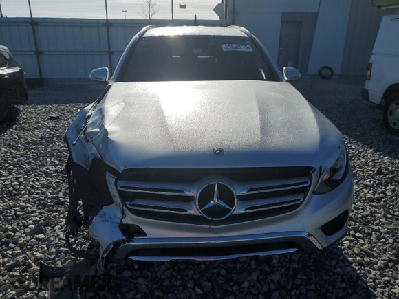 2018 Mercedes-Benz GLC 300 z VIN WDC0G4JB4JV037585, wystawiony jako Copart lot #51843275 z przebiegiem 132 332 mil mil oraz Szkoda całkowita • Salvage title. Historia ofert i sprzedaży dostępna na DreamBid. Obrazek 5.