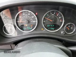 2018 Jeep Wrangler Unlimited Sahara with VIN 1C4HJWEG4JL922375, listed as a Copart auction lot 55333765 with 111,986 mi miles and Salvage title. Bid and sale history available at DreamBid. Image 9.