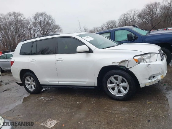 2010 Toyota Highlander SE with VIN 5TDJK3EH2AS010476, listed as a IAAI auction lot 41478894 with 268,632 mi miles. Bid and sale history available at carsss.com. Image 13.