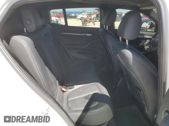 2018 BMW X2 sDrive28i with VIN WBXYJ3C33JEB38083, listed as a Copart auction lot 47923995 with 101,406 mi miles and Salvage Title. Bid and sale history available at carsss.com. Image 11.