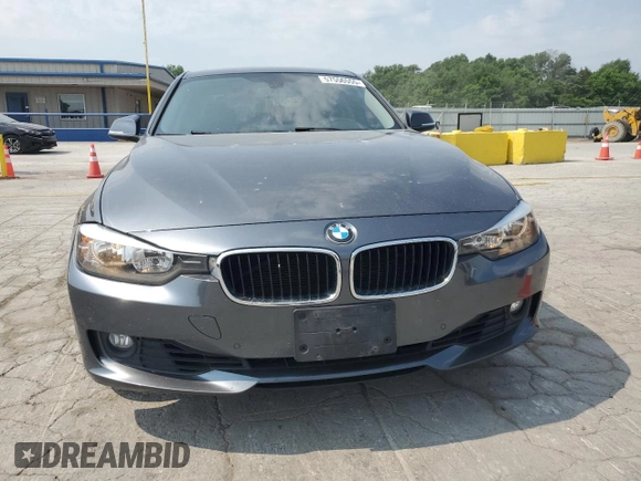 2015 BMW 3 Series 328i z VIN WBA3C1C52FK122225, wystawiony jako Copart lot #57556555 z przebiegiem 69 193 mil mil oraz Szkoda całkowita • Salvage title. Historia ofert i sprzedaży dostępna na DreamBid. Obrazek 5.