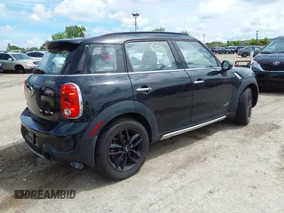 2015 MINI Countryman S z VIN WMWZC5C51FWM19433, wystawiony jako IAAI lot #42365991 z przebiegiem 158 205 mil mil oraz . Historia ofert i sprzedaży dostępna na DreamBid. Obrazek 4.