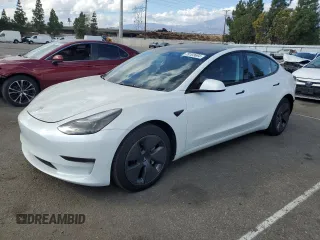 2023 Tesla Model 3 z VIN 5YJ3E1EA1PF598293, wystawiony jako Copart lot #78103684 z przebiegiem 18 805 mil mil oraz Szkoda całkowita • Salvage title. Historia ofert i sprzedaży dostępna na DreamBid. Obrazek 1.