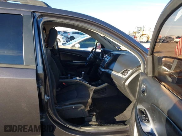 2019 Dodge Journey SE with VIN 3C4PDCBG7KT872888, listed as a IAAI auction lot 41390094 with 114,513 mi miles and . Bid and sale history available at DreamBid. Image 5.