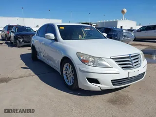 2011 Hyundai Genesis with VIN KMHGC4DE5BU117888, listed as a IAAI auction lot 41468515 with 226,894 mi miles. Bid and sale history available at carsss.com. Image 1.
