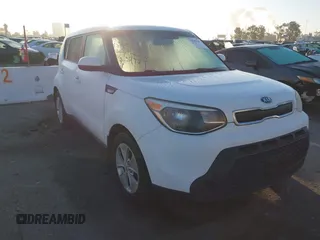 2014 Kia Soul with VIN KNDJN2A22E7106756, listed as a IAAI auction lot 41493287 with 76,896 mi miles. Bid and sale history available at carsss.com. Image 1.