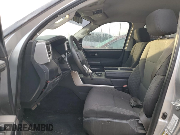 2022 Toyota Tundra 2WD SR5 with VIN 5TFLA5AB8NX015349, listed as a Copart auction lot 43063425 with 34,977 mi miles and Salvage Title. Bid and sale history available at carsss.com. Image 7.