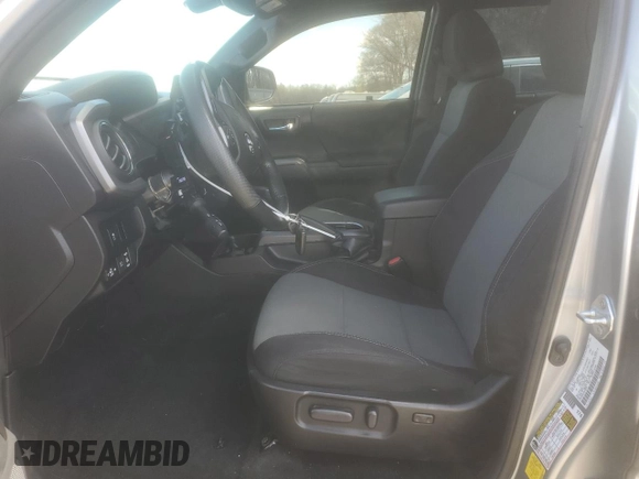 2023 Toyota Tacoma SR z VIN 3TMCZ5AN6PM539899, wystawiony jako Copart lot #52238445 z przebiegiem 30 070 mil mil oraz Szkoda całkowita • Salvage title. Historia ofert i sprzedaży dostępna na DreamBid. Obrazek 7.