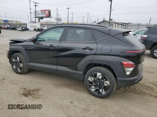 2024 Hyundai Kona SEL z VIN KM8HBCAB9RU159499, wystawiony jako Copart lot #60731815 z przebiegiem 26 835 mil mil oraz Szkoda całkowita • Salvage title. Historia ofert i sprzedaży dostępna na DreamBid. Obrazek 2.